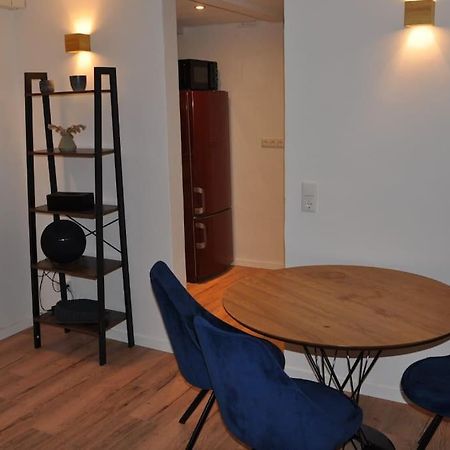 Stadtnaher Heller Souterrain Apartment Oldenburg Exterior foto